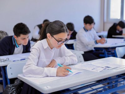 3 people showed MAXIMUM results in the graduation exam