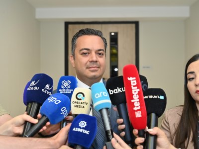 Bakı məktəblərində kağız jurnallar ləğv edilib &ndash; Nazirlik rəsmisi