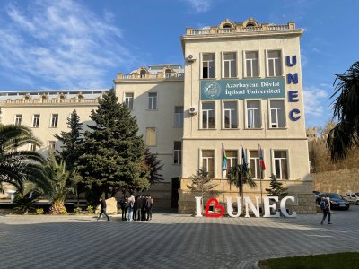 UNEC-də 600&ndash;649 bala 150 AZN, 650+ bala 300 AZN təqaüd imkanı