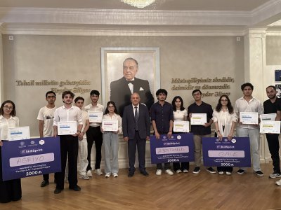 Vilayət Vəliyev beynəlxalq təhsil proqramının qalibləri ilə görüşübrn&nbsp;