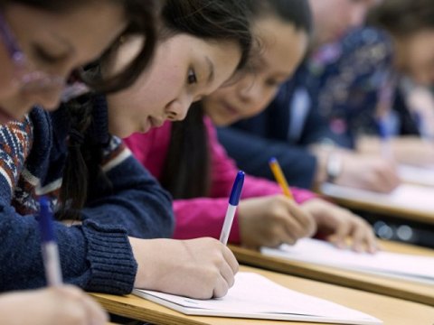 Qazaxıstanda universitetlərə qəbul üçün yeni imtahan modeli hazırlanır