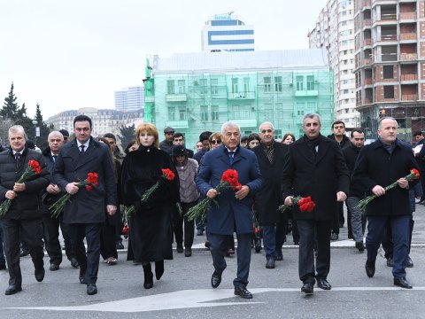 BMU kollektivi Xocalı soyqırımı abidəsini ziyarət etdi - Fotolar