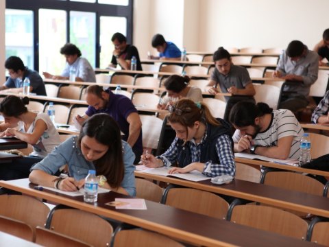 Bu universitetlər onlayn təhsilə keçib - RƏSMİ