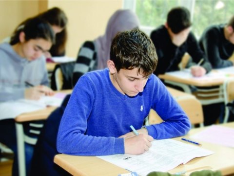 Bazar günü 52 mindən çox şagird imtahan verəcək