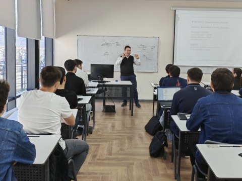&ldquo;Tələbələrimiz iş axtarmayacaqlar, özləri iş seçəcəklər&rdquo; &ndash; Qarabağ Universitetindən REPORTAJ