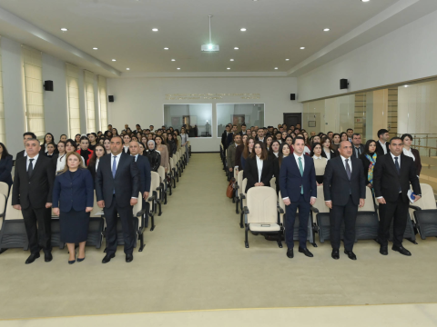 Nazir müavini İdris İsayev Qubada ümumi və ali təhsil müəssisələrinin pedaqoji heyəti ilə görüşüb