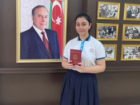 9-cu sinifdə 291, bu il isə 300 topladı