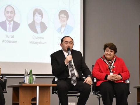 Direktor: Təhsilin etikası ilə bağlı əsas nəzəri biliklər tələbələrə ötürülür