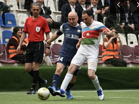Dövlət qurumlarının əməkdaşları minifutbol turniri çərçivəsində yoldaşlıq görüşü keçirblər