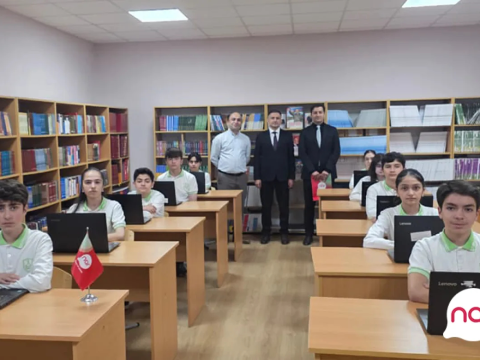 "Nar" bu liseyin şagirdlərinə 20 notbuk HƏDİYYƏ etdi