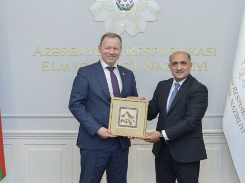 İdris İsayev Tatarıstanın sənaye və ticarət nazirinin müavini ilə görüşüb