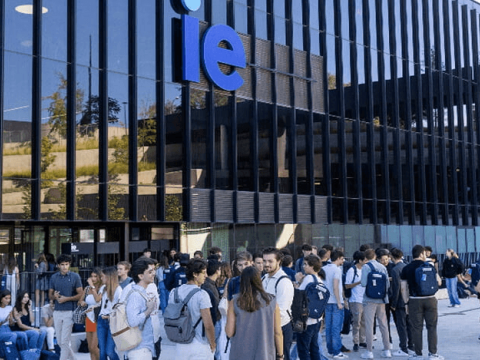 İspaniyanın nüfuzlu IE Universitetinə qəbul ELAN EDİLİR