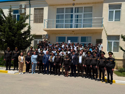 Paytaxt məktəbliləri zona birinciliyində QALİB olublar