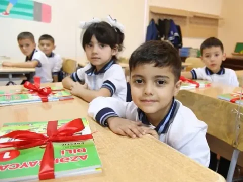 I sinif üzrə məktəblərdə boş qalan yerlərə qəbul başlayır