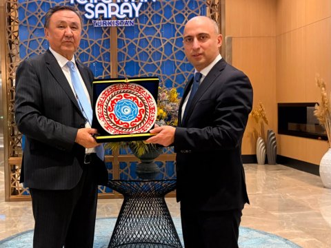 Elm və təhsil naziri TDT-nin Baş katibi ilə görüşüb