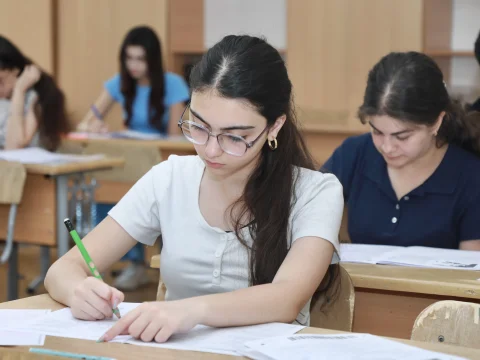 II və III ixtisas qrupları üzrə ali təhsil müəssisələrinə qəbul imtahanı keçirilib