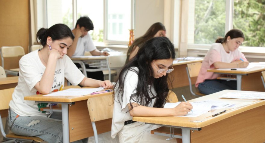 II və III qruplar üzrə 41 mindən çox abituriyent imtahan verəcək