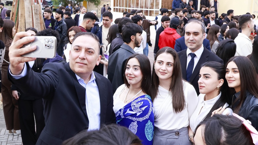 Mingəçevir Dövlət Universitetində &ldquo;Novruz Ənənəsi: Baharın Yaşıl Nəfəsi&rdquo; adlı ədəbi-bədii tədbirİ keçirildi