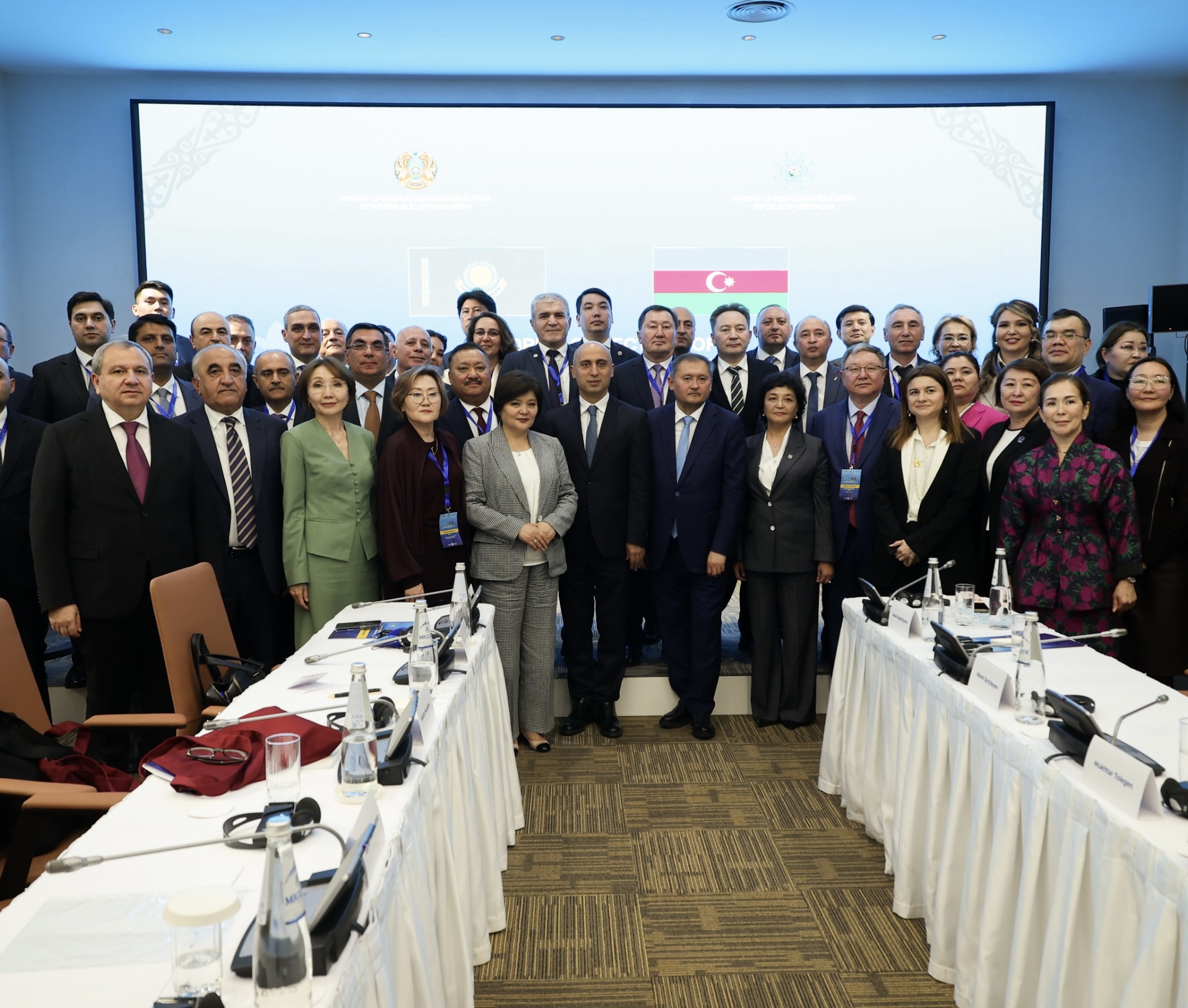 Qazaxıstan və Azərbaycan ali təhsil müəssisələrinin II Rektorlar Forumu keçirilib
