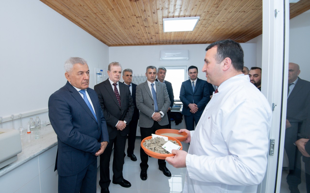 BMU-nun rektoru laboratoriyanın açılışında - FOTOLAR