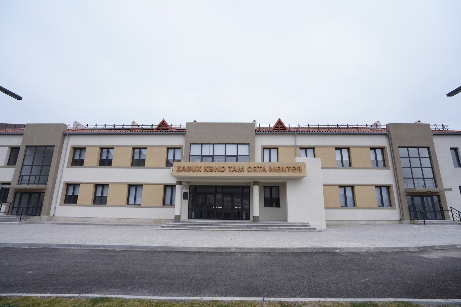 Zəfərin işığında qurulan təhsil: Laçının Zabux kəndində yeni məktəb