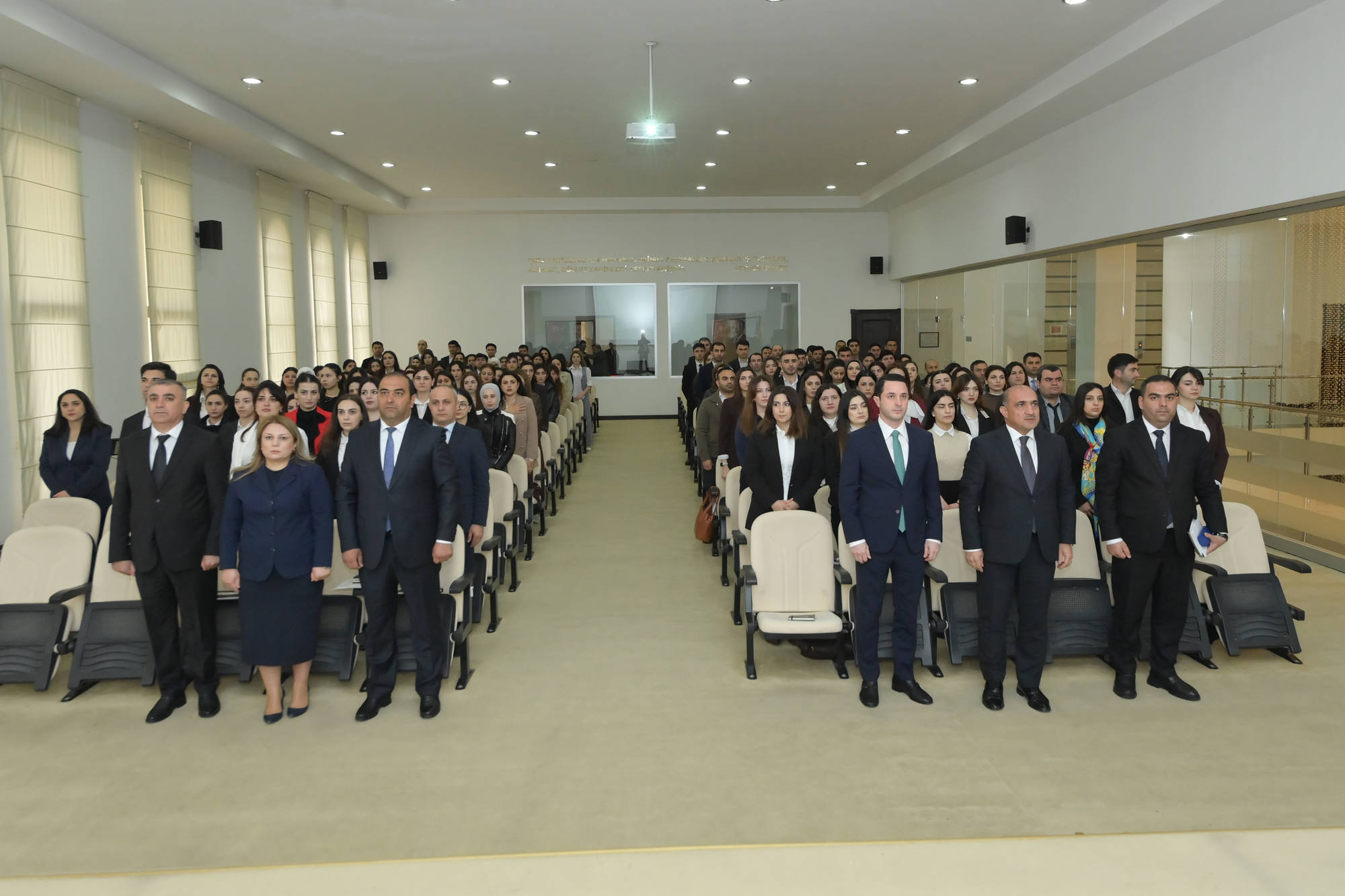 Nazir müavini İdris İsayev Qubada ümumi və ali təhsil müəssisələrinin pedaqoji heyəti ilə görüşüb