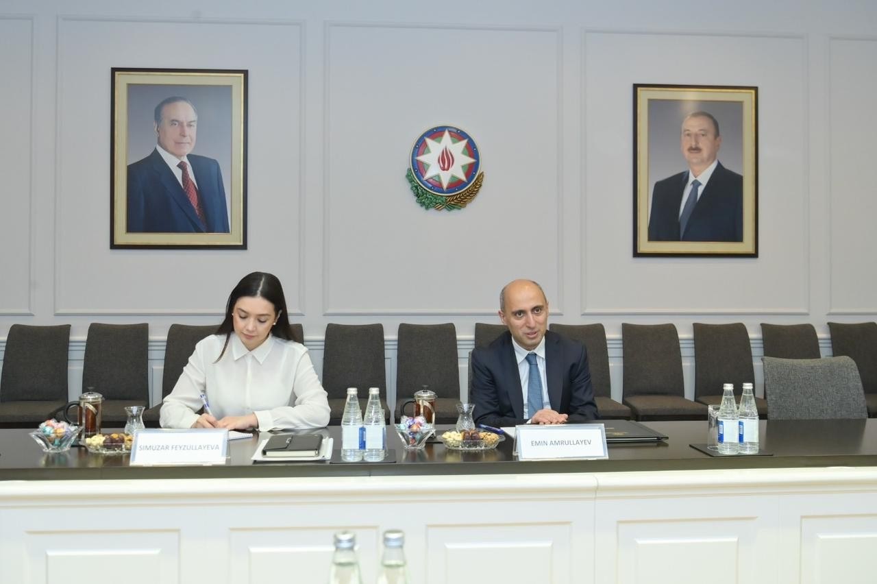 Emin Əmrullayev Yunanıstan səfiri ilə görüşüb
