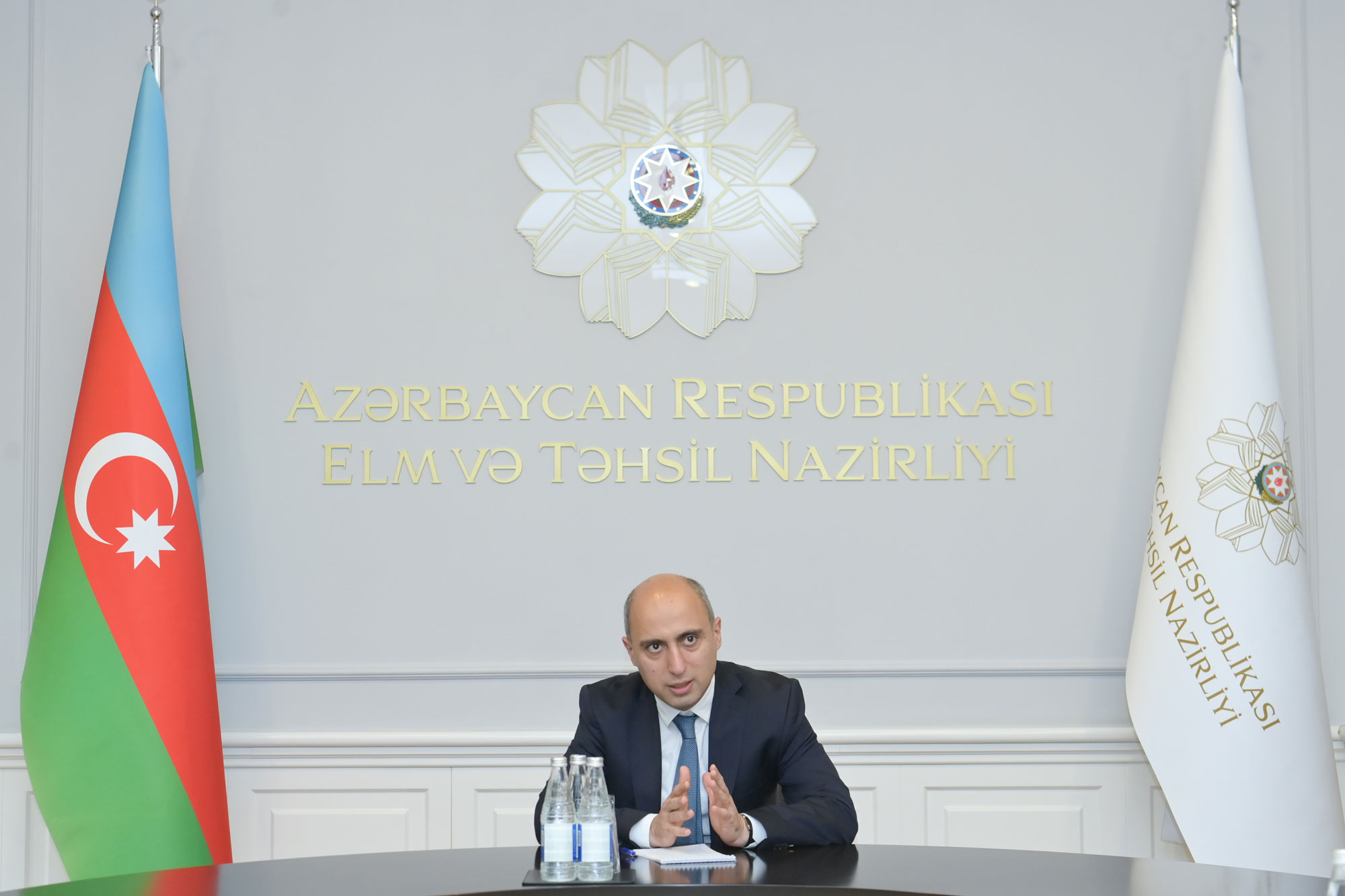 Emin Əmrullayev internat məktəblərinin direktorları ilə görüşüb