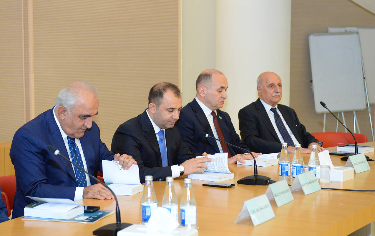 Qlobal təhsil təcrübələrini birləşdirən &ldquo;Yeni çağırışlar&rdquo;ın təqdimatı - Foto