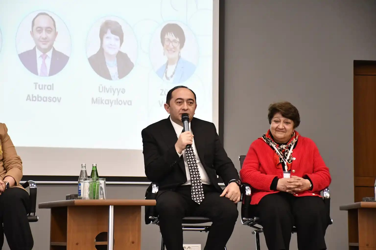 Direktor: Təhsilin etikası ilə bağlı əsas nəzəri biliklər tələbələrə ötürülür