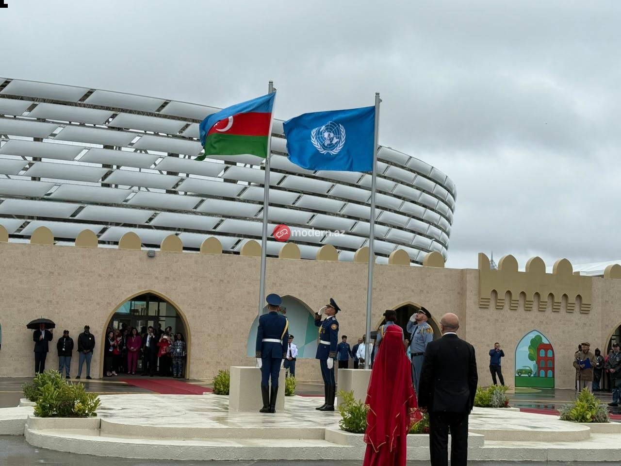 Flags of Azerbaijan and UN raised at WUF13 forum