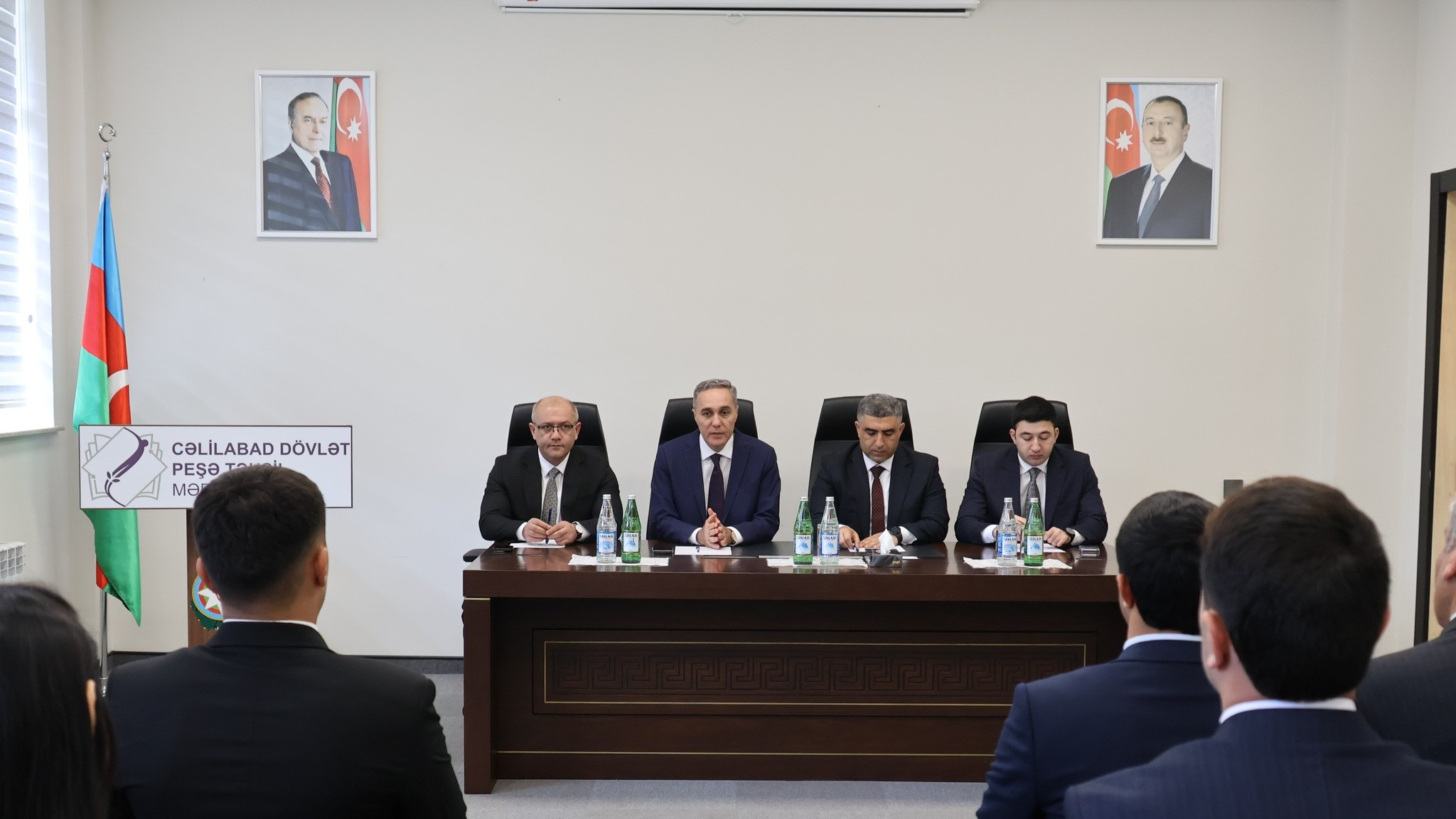 Cəlilabad Dövlət Peşə Təhsil Mərkəzinin YENİ direktoru kollektivə təqdim olunub