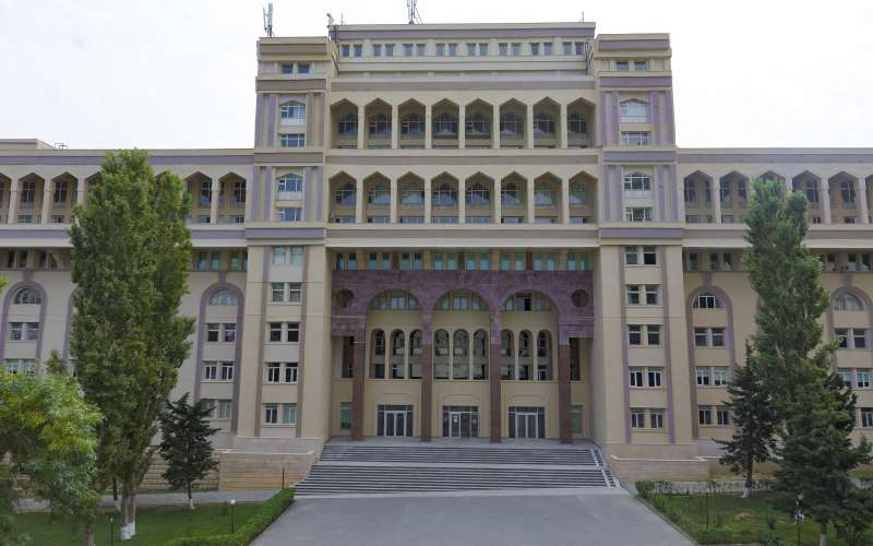 Azərbaycan Tibb Universiteti doktoranturaya plan yerlərinin sayını açıqlayıb&nbsp;