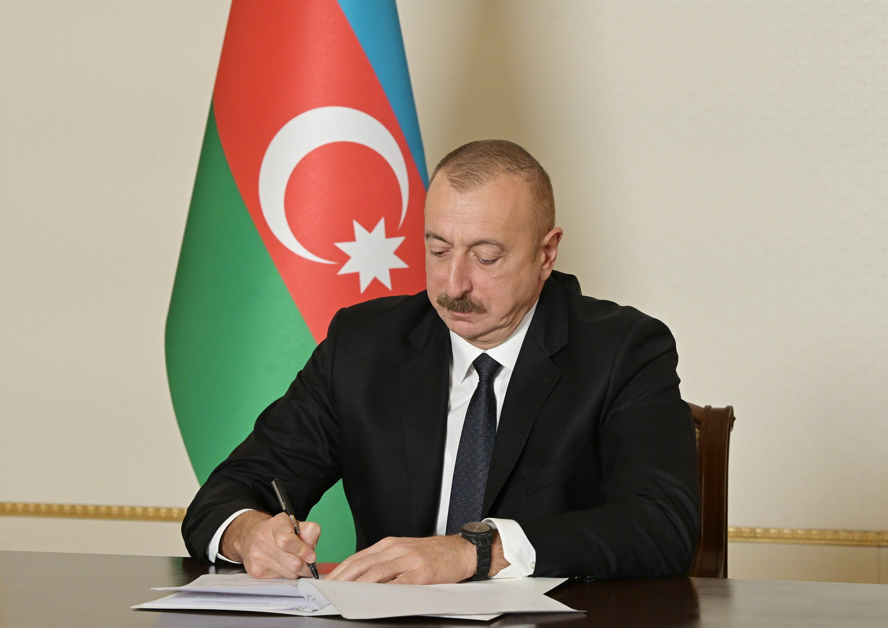 Prezident İlham Əliyev rektora məktub ünvanlayıb