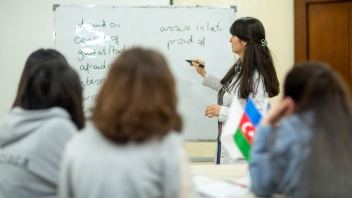 Bu xəstəlikləri olan şəxslər müəllim işləyə bilməz - SİYAHI