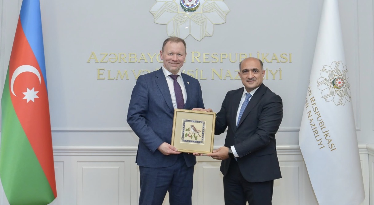 İdris İsayev Tatarıstanın sənaye və ticarət nazirinin müavini ilə görüşüb