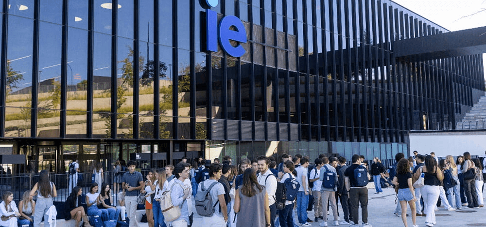 İspaniyanın nüfuzlu IE Universitetinə qəbul ELAN EDİLİR