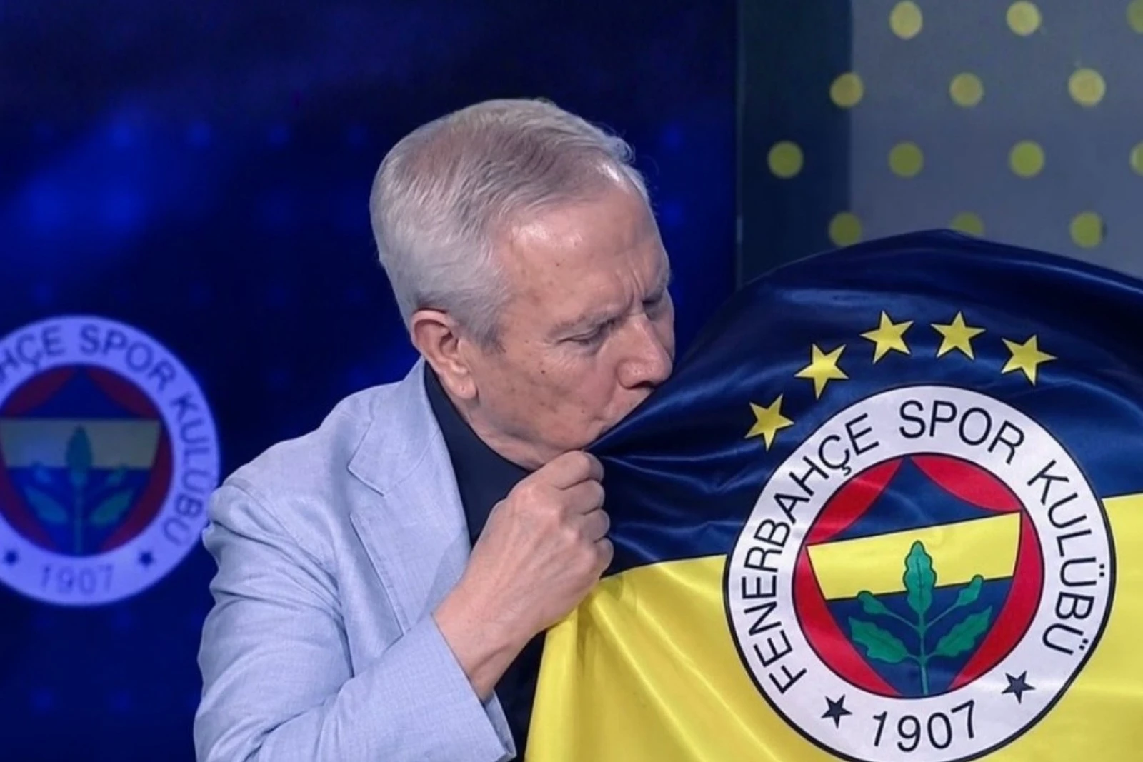 "Fənərbaxça"nın yenidən seçilən əfsanəvi prezidenti Aziz Yıldırımın təhsil həyatı