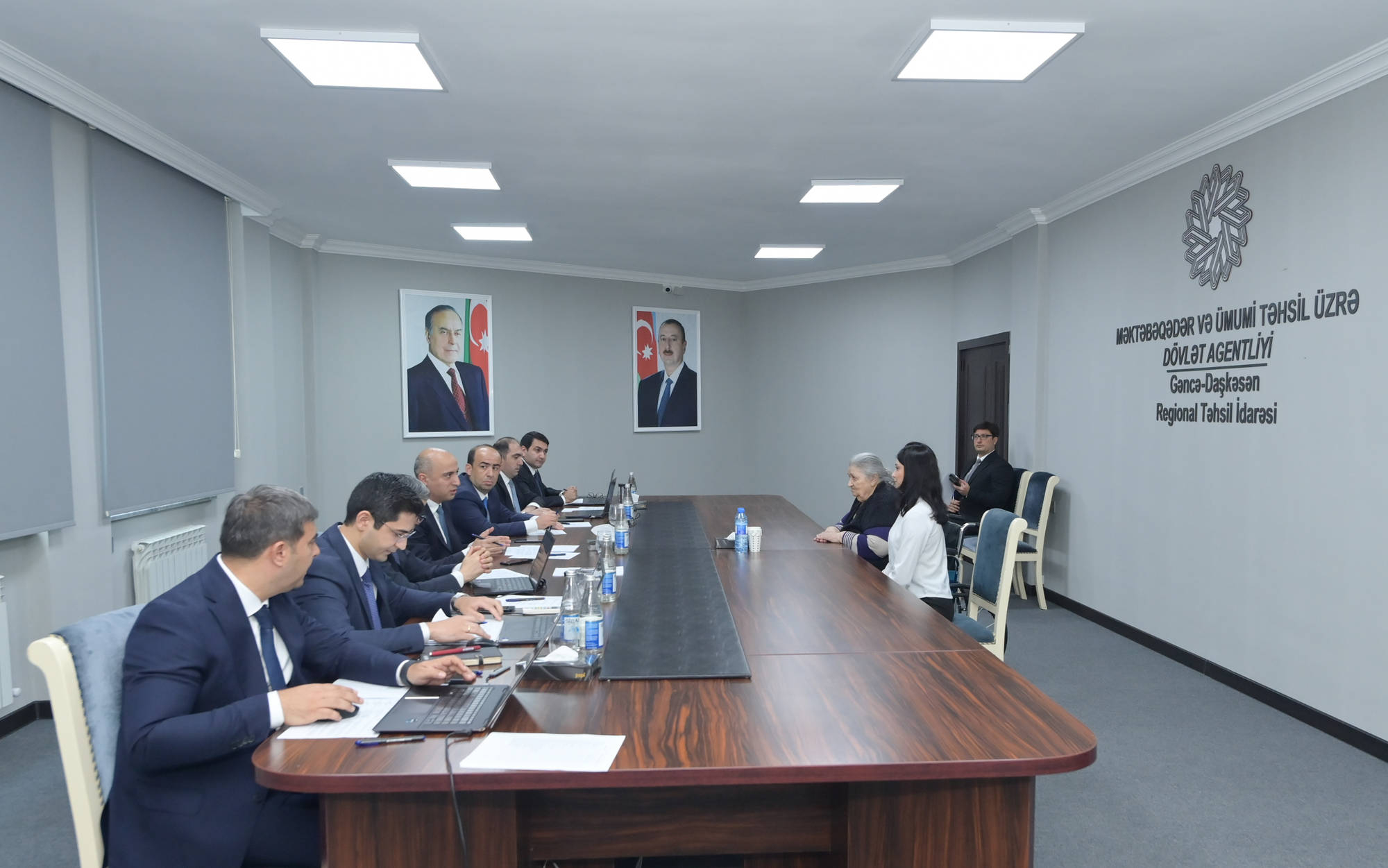 Elm və təhsil naziri Gəncədə vətəndaşları qəbul edib