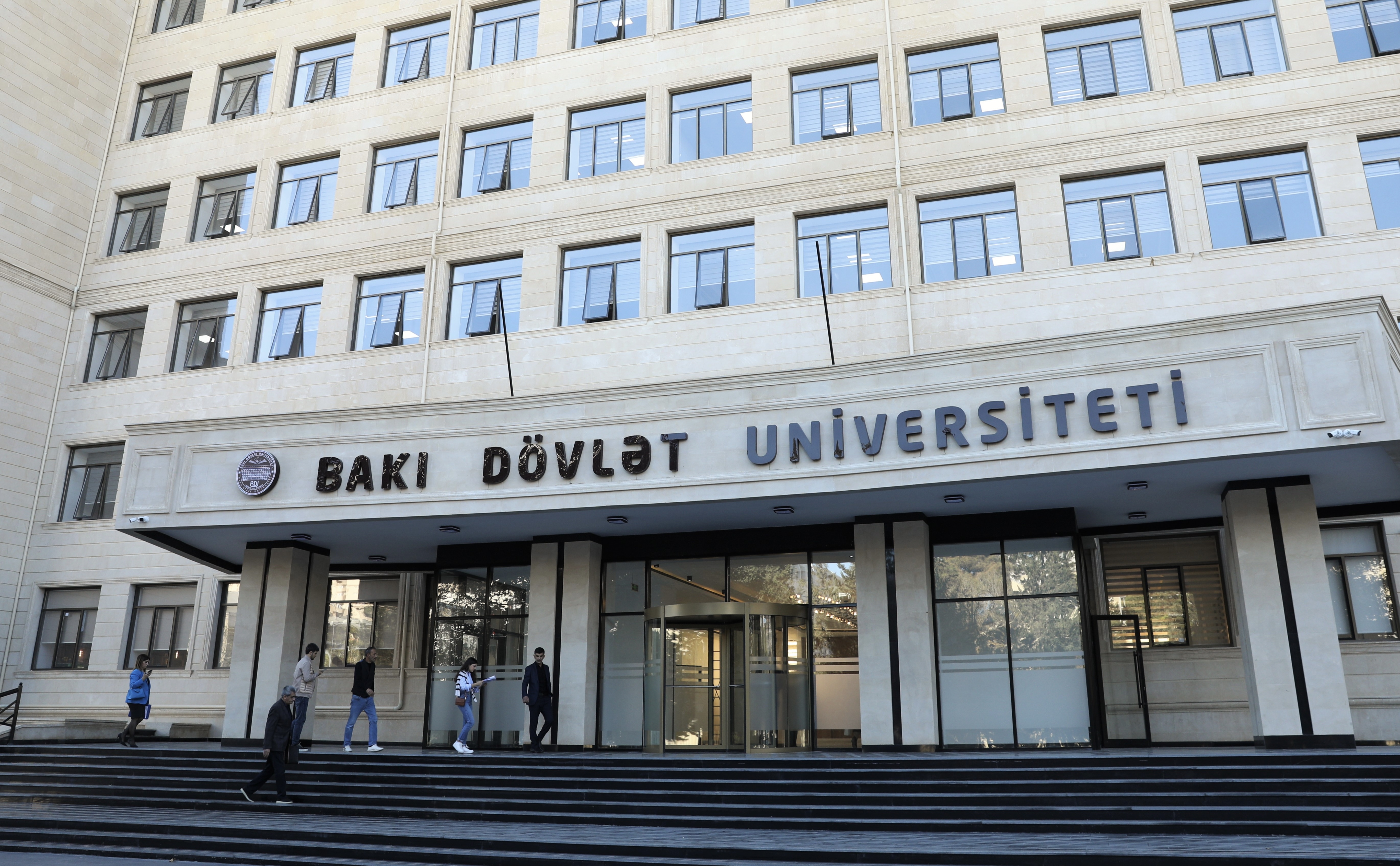 BDU-da 42 YENİ ixtisaslaşma açılacaq &ndash; SİYAHI