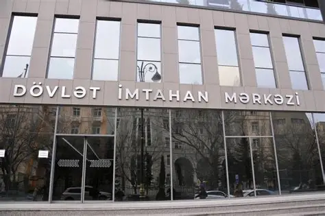 Başqasının yerinə imtahan vermək istədi, DİM üzə çıxardı