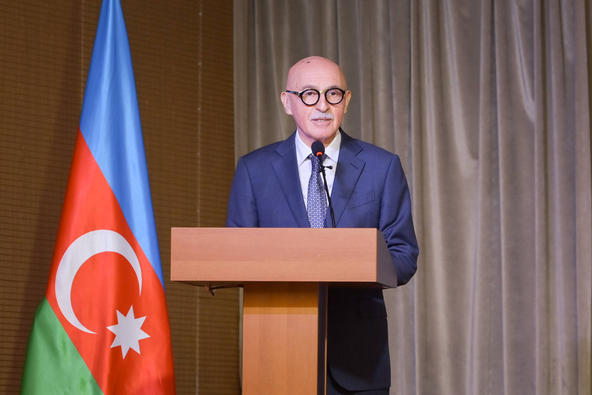 Rəqəmsal bacarıqlar artıq bütün ixtisaslar üçün vacibdir &ndash; Nazir müavini