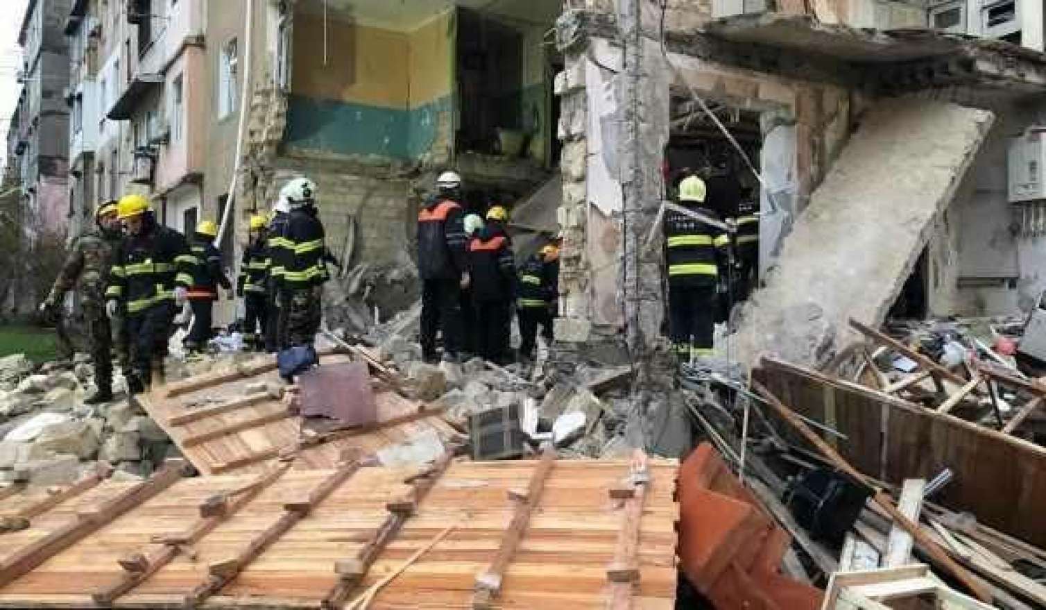 16 yaşlı yeniyetmə öldü, yaralılar var&nbsp;- Yasamalda PARTLAYIŞ