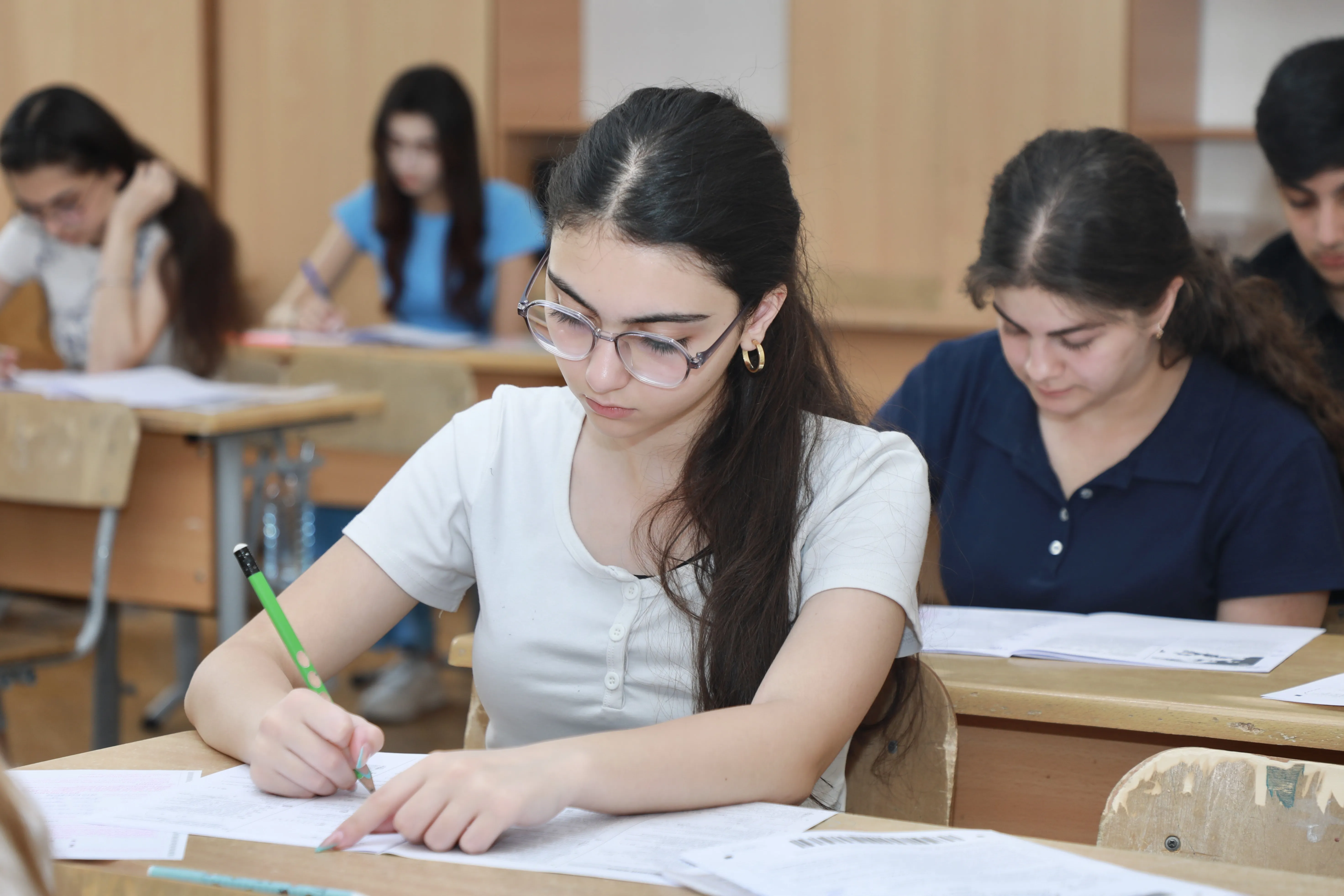 II və III ixtisas qrupları üzrə ali təhsil müəssisələrinə qəbul imtahanı keçirilib