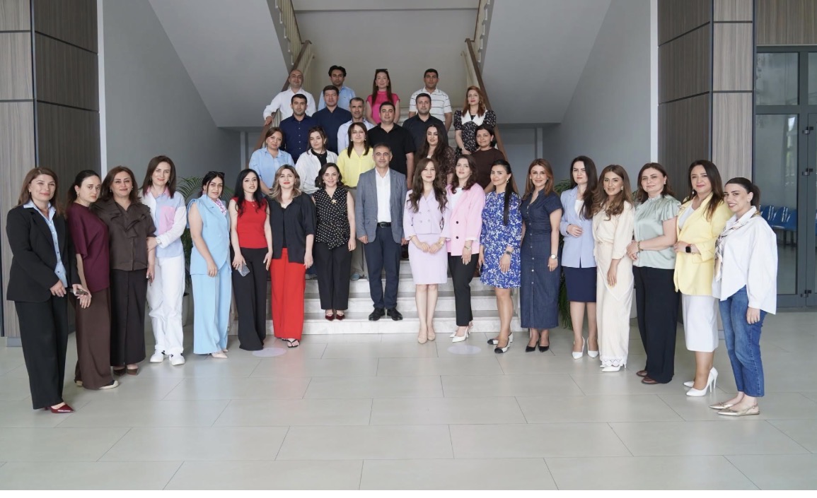Məktəb rəhbərləri üçün "Mini MBA" layihəsi başa çatıb
