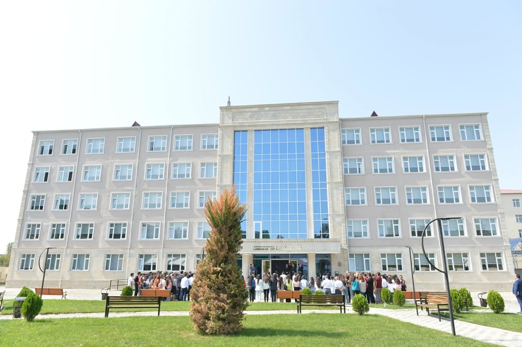 Lənkəran Dövlət Universitetində tələbələrin qarşılaşdığı problemlərlə bağlı - İDDİALAR